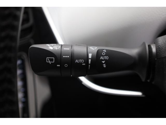 プリウス Aツーリングセレクション モデリスタアイコニックエアロ セーフティセンス インテリジェントクリアランスソナー 禁煙車 純正17インチAW ブラインドスポットモニター HUD 純正SDナビ バックカメラ シートヒーター ETC(61枚目)