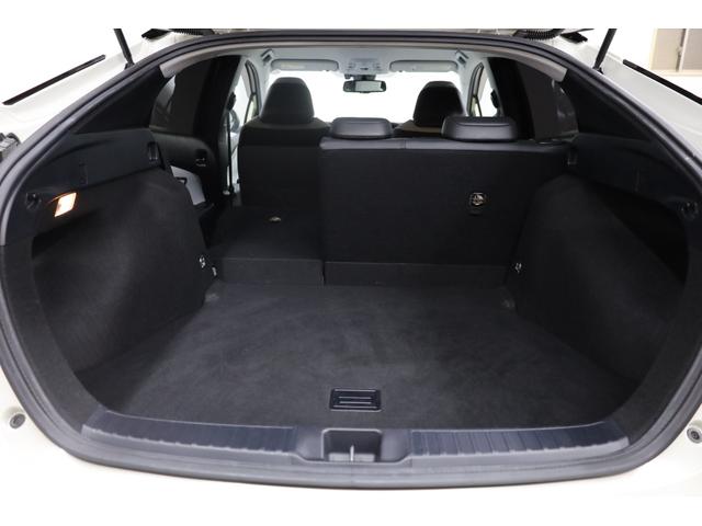 プリウス Aツーリングセレクション モデリスタアイコニックエアロ セーフティセンス インテリジェントクリアランスソナー 禁煙車 純正17インチAW ブラインドスポットモニター HUD 純正SDナビ バックカメラ シートヒーター ETC(75枚目)