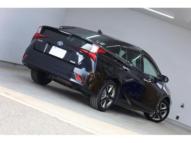 プリウス Aツーリングセレクション ワンオーナー 純正9型SDナビ BT接続 Bカメラ 禁煙車 セーフティセンス インテリジェントクリアランスソナー 純正17インチAW ブラインドスポットモニター HUD パワーシート AC1500W(12枚目)