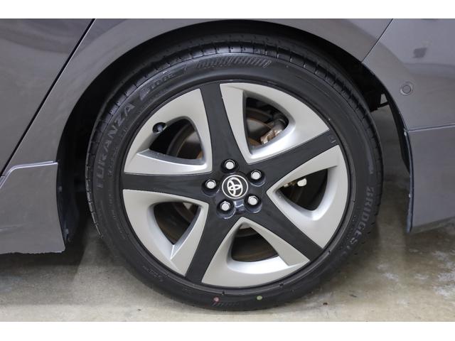 プリウス Aツーリングセレクション モデリスタアイコニックエアロ 純正9型SDフルセグナビ Bカメラ 禁煙車 セーフティセンス インテリジェントクリアランスソナー 純正17インチAW BSM HUD パワーシート シートヒーター ETC(39枚目)