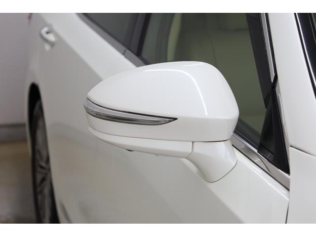 クラウンハイブリッド ロイヤルサルーン　電動サンルーフ　本革シート　トヨタプレミアムサウンド　純正８型ＨＤＤナビ　全方位カメラ　クリアランスソナー　禁煙車　前席パワーシート　シートクーラー　シート＆ステアリングヒーター　純正１７インチＡＷ（34枚目）