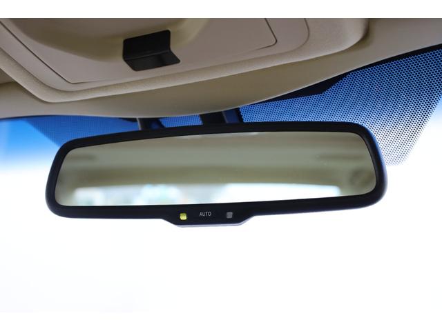 クラウンハイブリッド ロイヤルサルーン　電動サンルーフ　本革シート　トヨタプレミアムサウンド　純正８型ＨＤＤナビ　全方位カメラ　クリアランスソナー　禁煙車　前席パワーシート　シートクーラー　シート＆ステアリングヒーター　純正１７インチＡＷ（67枚目）