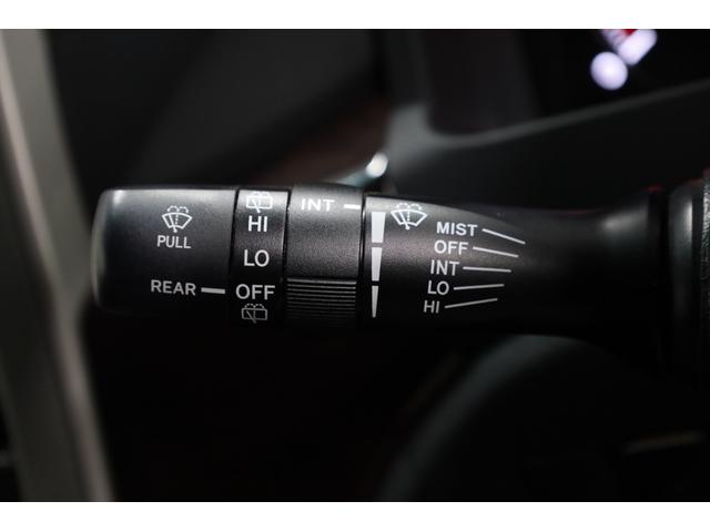 ヴェルファイア ２．４Ｚ　両側電動スライドドア　アルパイン９型ＳＤナビ　アルパイン１０．２型後席モニター　バックカメラ　クリアランスソナー　禁煙車　純正１８インチＡＷ　左右独立ＡＡＣ　リヤＡＡＣ　オットマン　ＥＴＣ　純正マット（57枚目）