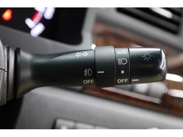 ヴェルファイア ２．４Ｚ　両側電動スライドドア　アルパイン９型ＳＤナビ　アルパイン１０．２型後席モニター　バックカメラ　クリアランスソナー　禁煙車　純正１８インチＡＷ　左右独立ＡＡＣ　リヤＡＡＣ　オットマン　ＥＴＣ　純正マット（58枚目）