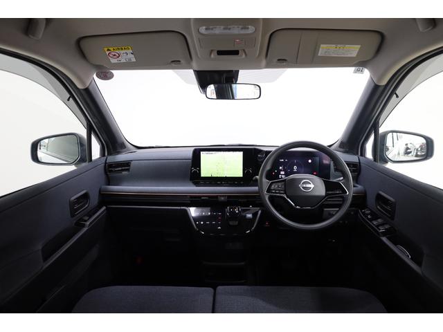 内装カラーは人気の黒系です。内装各部のパーツが使いやすい配置です。高級感満載の乗り心地が良い装備になっております！トヨタ・スズキ・ダイハツ・ミツビシ・ニッサン・マツダ・レクサス・メルセデスベンツ