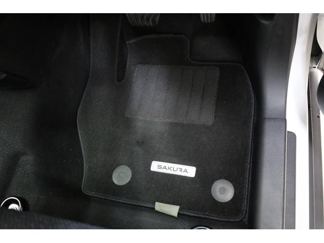 多数のローン会社を取り扱いしておりますので、審査に不安がございましたら何でもご相談くださいませ！また、ＷＥＢ審査も可能ですのでご来店が難しい方でも安心してお問い合わせください！