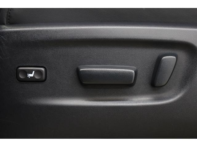 アルファード ２．５Ｓ　Ｃパッケージ　ユーザー下取車　サンルーフ　本革シート　両側電動スライドドア　純正９．２型ディスプレイ　純正１２．１型後席モニター　Ｂカメラ　改良後セーフティセンス　ＩＣＳ　パワーバックドア　シートエアコン　禁煙車（63枚目）