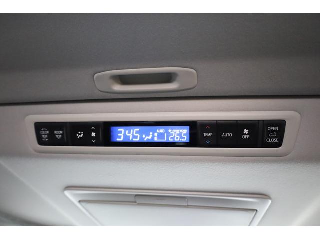 アルファード ２．５Ｓ　Ｃパッケージ　ユーザー下取車　サンルーフ　本革シート　両側電動スライドドア　純正９．２型ディスプレイ　純正１２．１型後席モニター　Ｂカメラ　改良後セーフティセンス　ＩＣＳ　パワーバックドア　シートエアコン　禁煙車（69枚目）