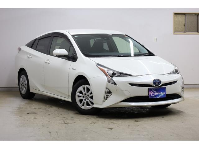 プリウス Ｓセーフティプラス　セーフティセンス　インテリジェントクリアランスソナー　レーダークルーズコントロール　禁煙車　トヨタＳＤナビ　地デジＴＶ　バックカメラ　純正１５インチＡＷ　ＬＥＤヘッドライト　フォグランプ　ＥＴＣ（2枚目）