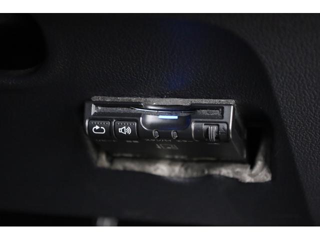 プリウス Ｓセーフティプラス　セーフティセンス　インテリジェントクリアランスソナー　レーダークルーズコントロール　禁煙車　トヨタＳＤナビ　地デジＴＶ　バックカメラ　純正１５インチＡＷ　ＬＥＤヘッドライト　フォグランプ　ＥＴＣ（15枚目）