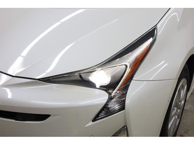 プリウス Ｓセーフティプラス　セーフティセンス　インテリジェントクリアランスソナー　レーダークルーズコントロール　禁煙車　トヨタＳＤナビ　地デジＴＶ　バックカメラ　純正１５インチＡＷ　ＬＥＤヘッドライト　フォグランプ　ＥＴＣ（31枚目）