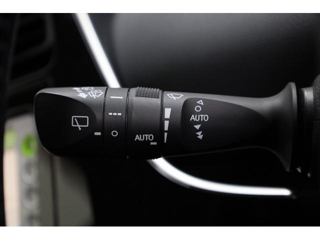 プリウス Ｓセーフティプラス　セーフティセンス　インテリジェントクリアランスソナー　レーダークルーズコントロール　禁煙車　トヨタＳＤナビ　地デジＴＶ　バックカメラ　純正１５インチＡＷ　ＬＥＤヘッドライト　フォグランプ　ＥＴＣ（62枚目）