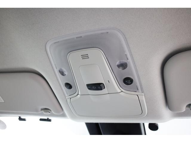 プリウス Ｓセーフティプラス　セーフティセンス　インテリジェントクリアランスソナー　レーダークルーズコントロール　禁煙車　トヨタＳＤナビ　地デジＴＶ　バックカメラ　純正１５インチＡＷ　ＬＥＤヘッドライト　フォグランプ　ＥＴＣ（70枚目）