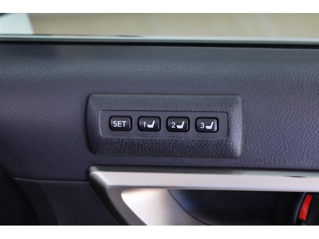 ＣＴ ＣＴ２００ｈ　Ｆスポーツ　後期型　ムーンルーフ　本革シート　禁煙車　純正ＳＤナビ　Ｂカメラ　前席パワーシート　シートメモリー　前席シートヒーター　左右独立ＡＡＣ　純正１７インチＡＷ　クルーズコントロール　ＥＴＣ　ＬＥＤライト（66枚目）