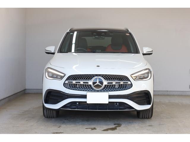 ＧＬＡクラス ＧＬＡ１８０　ＡＭＧラインパッケージ　ユーザー下取車　ワンオーナー　パノラマサンルーフ　レザーパッケージ　純正ディスプレイ　全方位カメラ　インテリジェントドライブ　障害物ソナー　ＢＳＡ　ＨＵＤ　純正１９インチＡＷ　自動開閉テールゲート（22枚目）