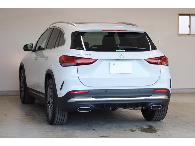 ＧＬＡクラス ＧＬＡ１８０　ＡＭＧラインパッケージ　ユーザー下取車　ワンオーナー　パノラマサンルーフ　レザーパッケージ　純正ディスプレイ　全方位カメラ　インテリジェントドライブ　障害物ソナー　ＢＳＡ　ＨＵＤ　純正１９インチＡＷ　自動開閉テールゲート（24枚目）