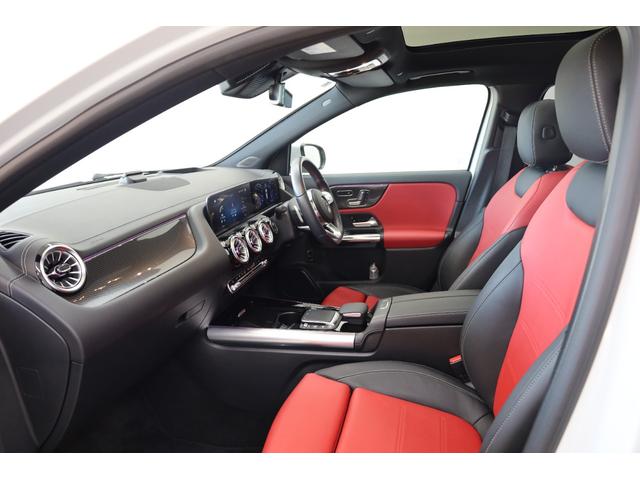 ＧＬＡクラス ＧＬＡ１８０　ＡＭＧラインパッケージ　ユーザー下取車　ワンオーナー　パノラマサンルーフ　レザーパッケージ　純正ディスプレイ　全方位カメラ　インテリジェントドライブ　障害物ソナー　ＢＳＡ　ＨＵＤ　純正１９インチＡＷ　自動開閉テールゲート（39枚目）