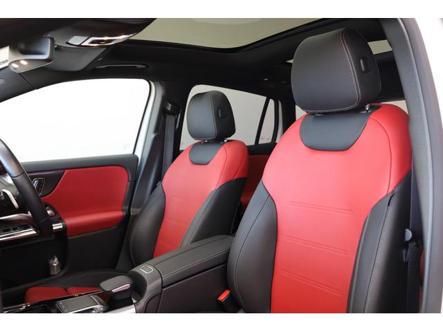 ＧＬＡクラス ＧＬＡ１８０　ＡＭＧラインパッケージ　ユーザー下取車　ワンオーナー　パノラマサンルーフ　レザーパッケージ　純正ディスプレイ　全方位カメラ　インテリジェントドライブ　障害物ソナー　ＢＳＡ　ＨＵＤ　純正１９インチＡＷ　自動開閉テールゲート（41枚目）