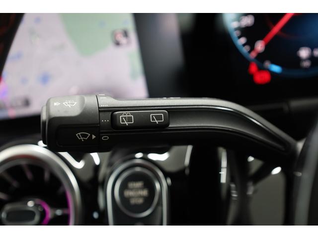 ＧＬＡクラス ＧＬＡ１８０　ＡＭＧラインパッケージ　ユーザー下取車　ワンオーナー　パノラマサンルーフ　レザーパッケージ　純正ディスプレイ　全方位カメラ　インテリジェントドライブ　障害物ソナー　ＢＳＡ　ＨＵＤ　純正１９インチＡＷ　自動開閉テールゲート（60枚目）