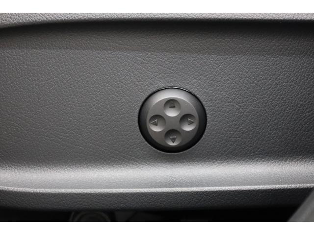 ＧＬＡクラス ＧＬＡ１８０　ＡＭＧラインパッケージ　ユーザー下取車　ワンオーナー　パノラマサンルーフ　レザーパッケージ　純正ディスプレイ　全方位カメラ　インテリジェントドライブ　障害物ソナー　ＢＳＡ　ＨＵＤ　純正１９インチＡＷ　自動開閉テールゲート（65枚目）