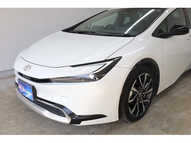 プリウス Ｚ　ＰＨＥＶ　ワンオーナー　純正１２．３インチディスプレイ　ナビ　フルセグＴＶ　全方位カメラ　ＴＳＳ　ＰＫＳＢ　ＢＳＭ　レザーシート　純正１９インチＡＷ　シートエアコン　パワーバックドア　ＥＴＣ２．０（13枚目）