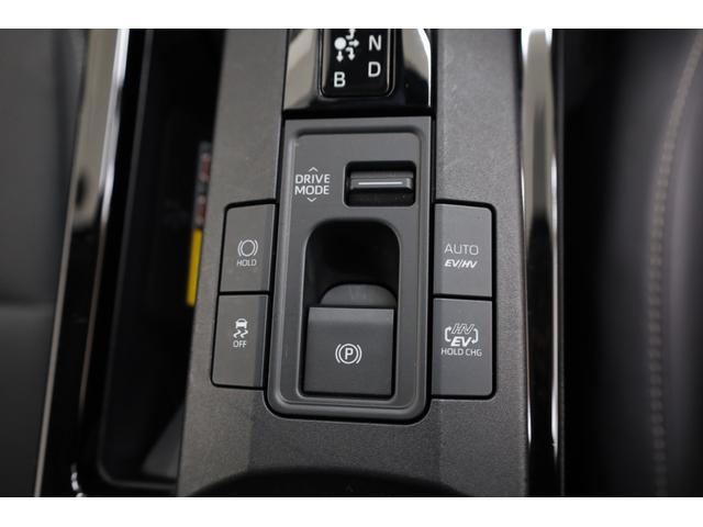 プリウス Ｚ　ＰＨＥＶ　ワンオーナー　純正１２．３インチディスプレイ　ナビ　フルセグＴＶ　全方位カメラ　ＴＳＳ　ＰＫＳＢ　ＢＳＭ　レザーシート　純正１９インチＡＷ　シートエアコン　パワーバックドア　ＥＴＣ２．０（53枚目）