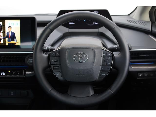 プリウス Ｚ　ＰＨＥＶ　ワンオーナー　純正１２．３インチディスプレイ　ナビ　フルセグＴＶ　全方位カメラ　ＴＳＳ　ＰＫＳＢ　ＢＳＭ　レザーシート　純正１９インチＡＷ　シートエアコン　パワーバックドア　ＥＴＣ２．０（60枚目）