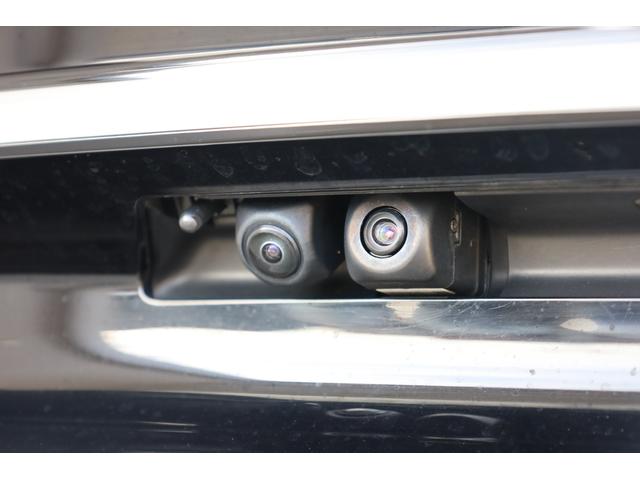 プリウス Ｚ　ＰＨＥＶ　ワンオーナー　純正１２．３インチディスプレイ　ナビ　フルセグＴＶ　全方位カメラ　ＴＳＳ　ＰＫＳＢ　ＢＳＭ　レザーシート　純正１９インチＡＷ　シートエアコン　パワーバックドア　ＥＴＣ２．０（80枚目）