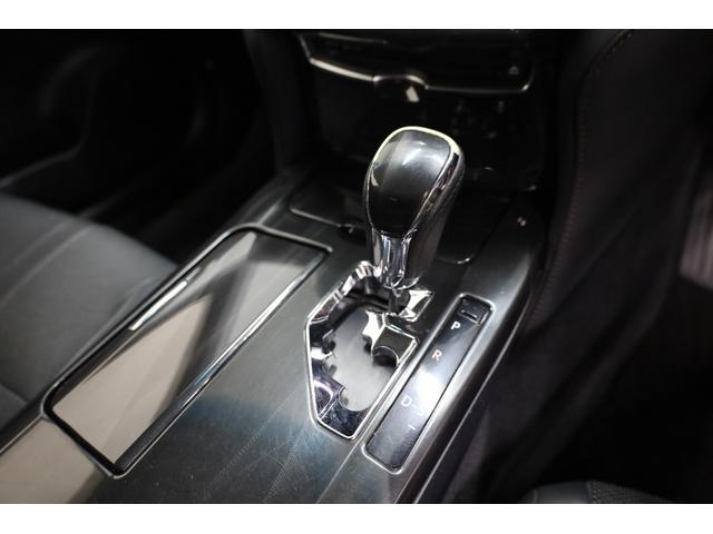 クラウンハイブリッド アスリートＳ　電動ムーンルーフ　本革シート　純正８型ＨＤＤナビ　ＢＴ接続　Ｂカメラ　禁煙車　前席パワーシート　シートヒーター＆クーラー　純正１７インチＡＷ　クルーズコントロール　左右独立ＡＡＣ　ＥＴＣ　純正マット（54枚目）