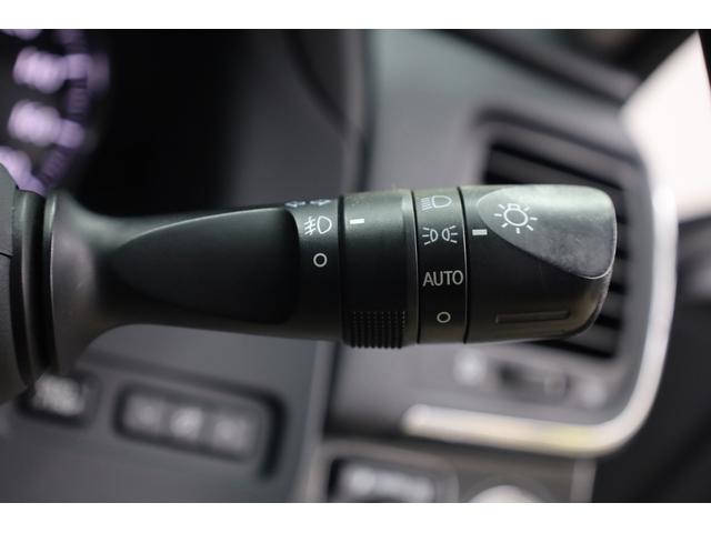 クラウンハイブリッド アスリートＳ　電動ムーンルーフ　本革シート　純正８型ＨＤＤナビ　ＢＴ接続　Ｂカメラ　禁煙車　前席パワーシート　シートヒーター＆クーラー　純正１７インチＡＷ　クルーズコントロール　左右独立ＡＡＣ　ＥＴＣ　純正マット（60枚目）