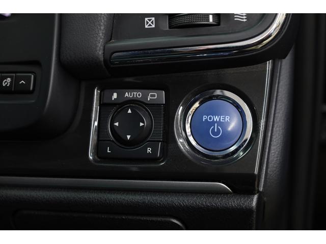 クラウンハイブリッド アスリートＳ　電動ムーンルーフ　本革シート　純正８型ＨＤＤナビ　ＢＴ接続　Ｂカメラ　禁煙車　前席パワーシート　シートヒーター＆クーラー　純正１７インチＡＷ　クルーズコントロール　左右独立ＡＡＣ　ＥＴＣ　純正マット（62枚目）