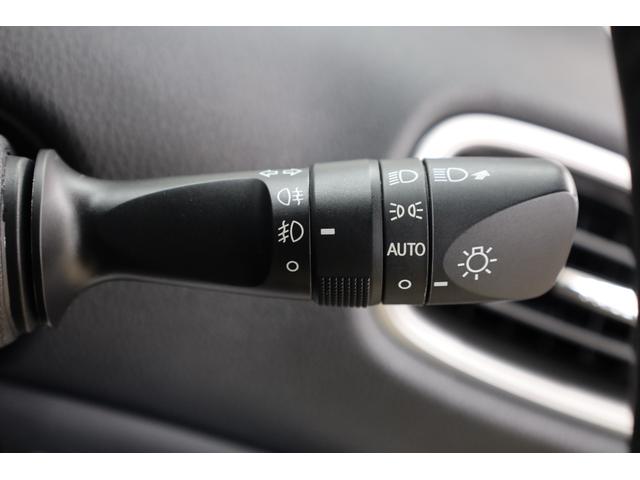 プリウスＰＨＶ Ａ　後期型５人乗り　寒冷地仕様　純正ＳＤナビ　全方位カメラ　純正１７インチＡＷ　セーフティセンス　インテリジェントクリアランスソナー　ＢＳＭ　パワーシート　シートヒーター　レーダークルーズ　ＡＣ１５００Ｗ（61枚目）