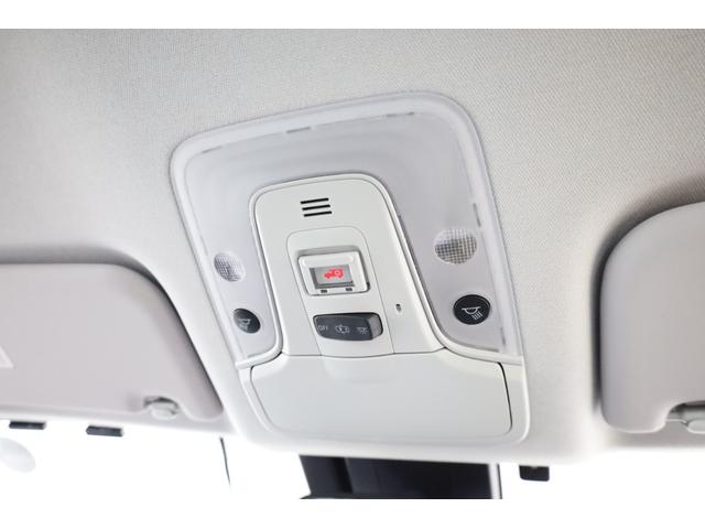 プリウスＰＨＶ Ａ　後期型５人乗り　寒冷地仕様　純正ＳＤナビ　全方位カメラ　純正１７インチＡＷ　セーフティセンス　インテリジェントクリアランスソナー　ＢＳＭ　パワーシート　シートヒーター　レーダークルーズ　ＡＣ１５００Ｗ（67枚目）