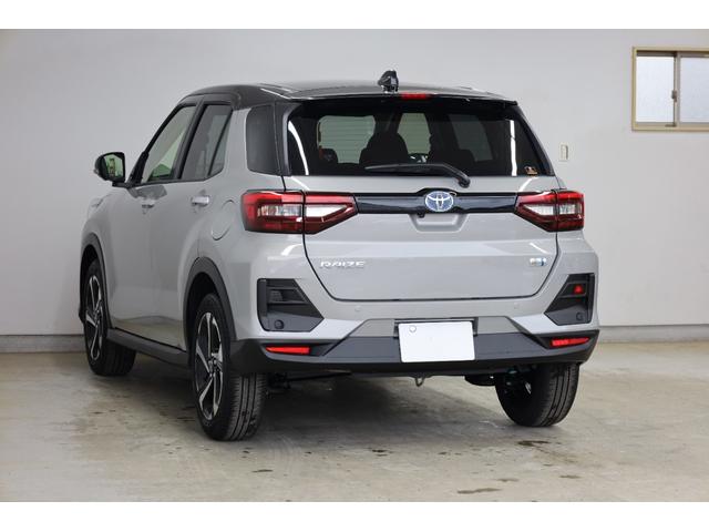 ライズ Ｚ　登録済み未使用車　純正９型ディスプレイ　全方位カメラ　スマートアシスト　コーナーセンサー　ブラインドスポットモニター　レーダークルーズ　純正１７インチＡＷ　電動ＰＫＢ　シートヒーター　オートハイビーム（24枚目）