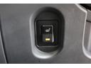 運転席・助手席ともにシートヒーターがあるので快適ですね。寒い時期にはとても有り難いですね!