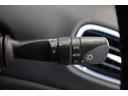 PHVやPHEV車はどちらもガソリンエンジンに加えてモーターとバッテリーを備え、外部から電気を充電できるHV(ハイブリッド)車です。