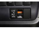 ハイブリッドＶ　ワンオーナー　アルパイン１０型ＳＤナビ　Ｂカメラ　電動スライドドア　左右独立ＡＡＣ　リヤエアコン　後席サンシェード　シートヒーター　クルーズコントロール　ＥＴＣ　純正１５インチＡＷ　ＬＥＤヘッドライト（64枚目）