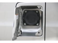 普通充電に加え、急速充電も装備されております！ 5