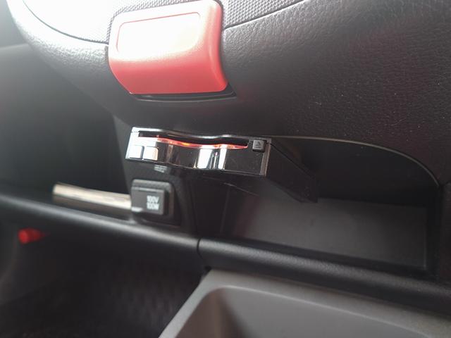 ランサーカーゴ １６Ｍ　ＥＴＣ　ＢＴオーディオ　１００Ｖコンセント　ＬＥＤライト　ライトレベライザー　フロントパワーウインドウ　Ｗエアバッグ　ＡＢＳ　キーレス　タイミングチェーン　スタッドレスタイヤスチールホイール付き有り（4枚目）