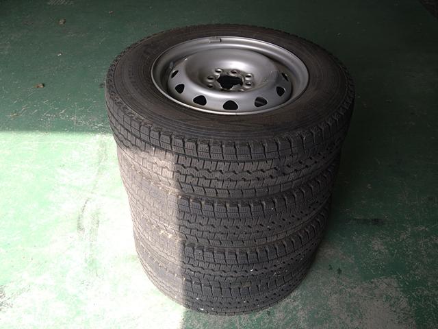 ランサーカーゴ １６Ｍ　ＥＴＣ　ＢＴオーディオ　１００Ｖコンセント　ＬＥＤライト　ライトレベライザー　フロントパワーウインドウ　Ｗエアバッグ　ＡＢＳ　キーレス　タイミングチェーン　スタッドレスタイヤスチールホイール付き有り（14枚目）