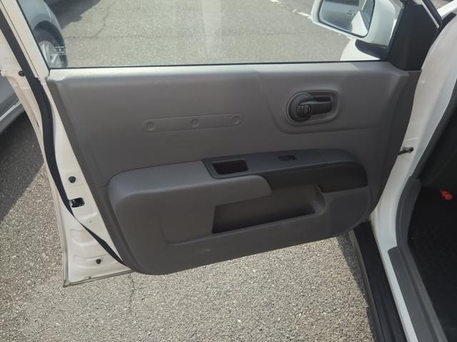 ランサーカーゴ １６Ｍ　ＥＴＣ　ＢＴオーディオ　１００Ｖコンセント　ＬＥＤライト　ライトレベライザー　フロントパワーウインドウ　Ｗエアバッグ　ＡＢＳ　キーレス　タイミングチェーン　スタッドレスタイヤスチールホイール付き有り（31枚目）