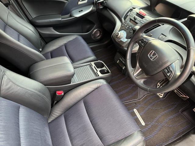 �����������������S�n�ŁA�����Ԃ̃h���C�u���m���X�g���X�ōs�������ł���