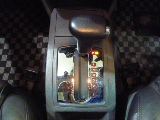 ベースグレード ユーザー買取車 本革シート フルセグTV(17枚目)