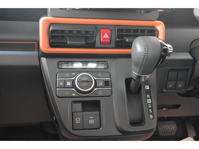 タント ファンクロスターボ　ケンウッドナビ　Ｂｌｕｅｔｏｏｔｈ接続　ＣＤ／ＤＶＤ再生　バックカメラ　前方ドライブレコーダ　運転席助手席シートヒータ　両側電動パワースライドドア　後部座席サンシェード　オートライト（12枚目）