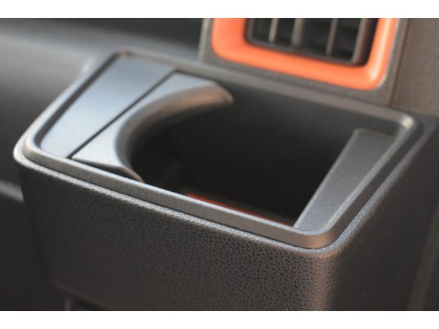 タント ファンクロスターボ　ケンウッドナビ　Ｂｌｕｅｔｏｏｔｈ接続　ＣＤ／ＤＶＤ再生　バックカメラ　前方ドライブレコーダ　運転席助手席シートヒータ　両側電動パワースライドドア　後部座席サンシェード　オートライト（16枚目）