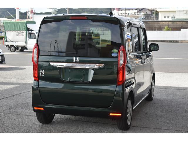 Ｎ－ＢＯＸ Ｇ・Ｌホンダセンシング　純正ナビ　フルセグＴＶ　バックカメラ　ＵＳＢ　ＥＴＣ　シートヒーター　レーダークルーズコントロール　車線維持支援システム　ＬＥＤライト　フルフラット　衝突安全ボディ　盗難防止システム　ベンチシート（4枚目）