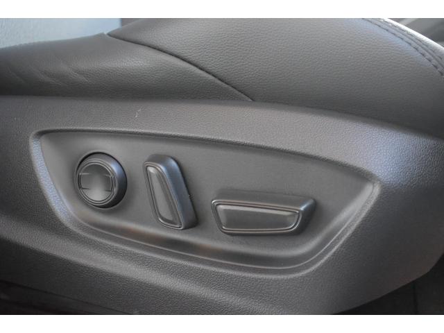 カローラクロス ハイブリッド　Ｚ　１０．５インチコネクティッドナビＴＶ　パノラミックビューモニター　パノラマルーフ　パワーバックドア　駐車支援アドバンストパーク　ドライブレコーダー　ＵＳＢ端子／Ｔｙｏｅ－Ｃ　ｂｌｕｅｔｏｏｔｈ（18枚目）