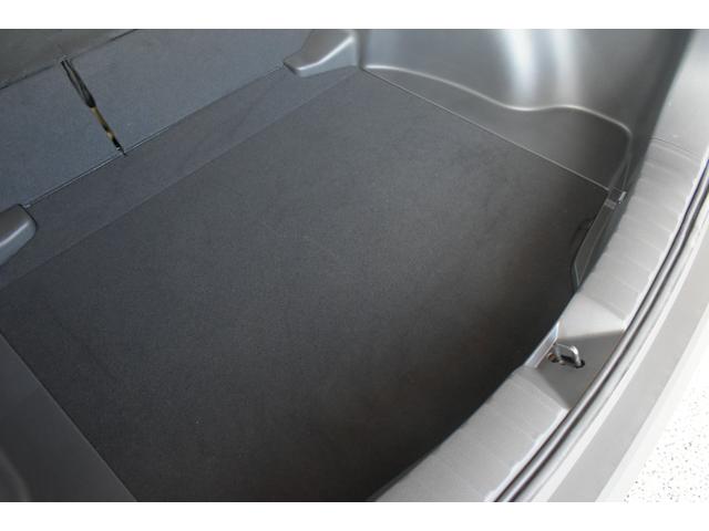 カローラクロス ハイブリッド　Ｚ　１０．５インチコネクティッドナビＴＶ　パノラミックビューモニター　パノラマルーフ　パワーバックドア　駐車支援アドバンストパーク　ドライブレコーダー　ＵＳＢ端子／Ｔｙｏｅ－Ｃ　ｂｌｕｅｔｏｏｔｈ（33枚目）