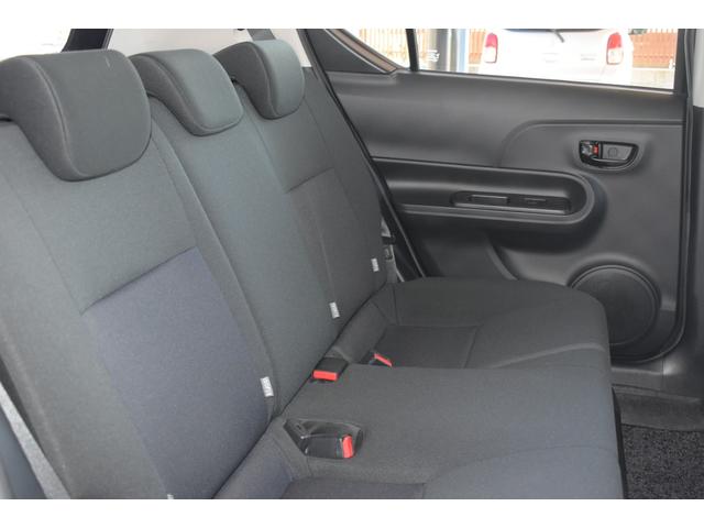 アクア S 純正ナビゲーション フルセグテレビ バックカメラ CD・DVD BlueTooth接続 ビルトインETC車載器 オートライト 電動格納ミラー オートエアコン 社外15インチアルミホイール(6枚目)