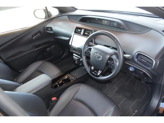 プリウス Ｓツーリングセレクション　純正９インチナビ　バックカメラ　ＥＴＣ　ドライブレコーダー　モデリスタエロ　スマートキー　レザーシート　Ｂｌｕｅｔｏｏｔｈ接続　シートヒーター　ＬＥＤヘッドライト　クルーズコントロール　衝突軽減装置（10枚目）